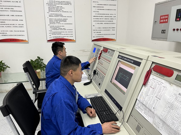 5月26日，彬州公司消防綜合樓火災報警系統(tǒng)測試查看.jpg
