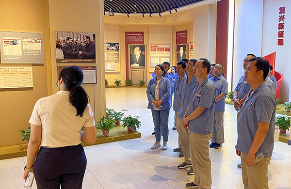 8月11日，物資采供部黨支部和計劃財務(wù)部黨支部聯(lián)合開展主題黨日活動 (4)    600.jpg
