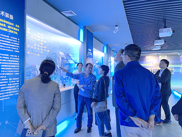 2023年9月25日，陜西省工信廳節(jié)能綜合利用處和原材料工業(yè)處調(diào)研組到公司調(diào)研幫扶.jpg