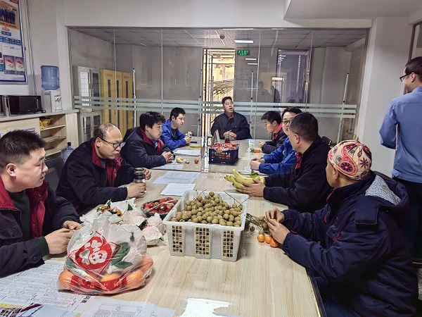 2月11日16時(shí)，合成交接班室開展新年活動(dòng).jpg