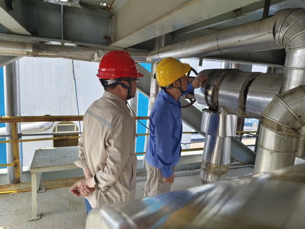 6月5日上午，尿素車間開(kāi)展節(jié)前安全檢查.jpg